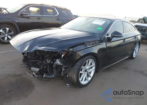 2024 Audi A5 Sportback Premium Plus 45 Tfsi Quattro S Tronic z USA, uszkodzony, nr VIN WAUFACF58RA048376